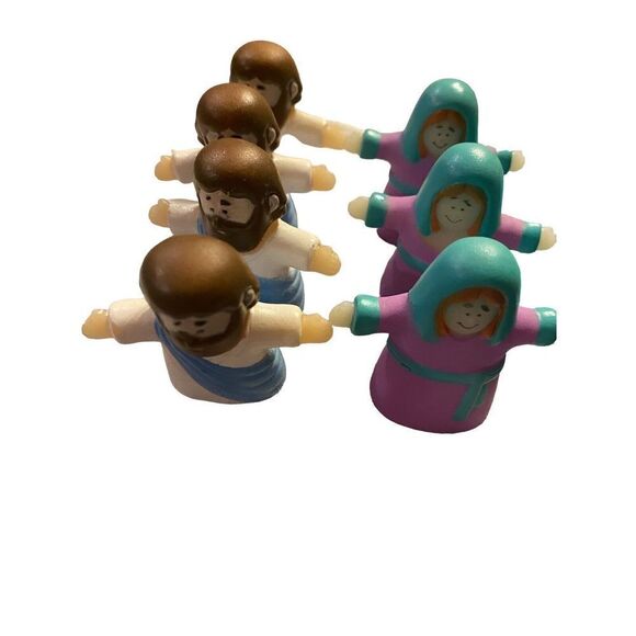 46  Lot Christmas Nativity Finger Puppets Rubber Jesus Mary Joseph Wisemen VTG - Picture 1 of 5